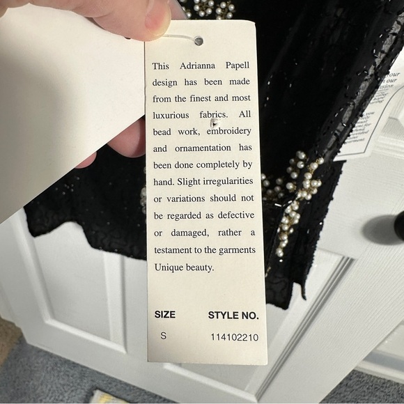 NWT Papell Studio embellished 100% silk tunic top, size small - Picture 7 of 16